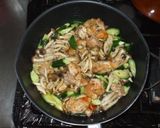 鶏もも肉シメジの豆板醤炒め♪簡単レシピ作り方9写真