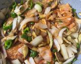 簡単！夏野菜で冷食ハンバーグを煮込んだ作り方2写真