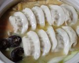 【食品安全】鶏肉と餃子のポカポカ味噌鍋作り方14写真