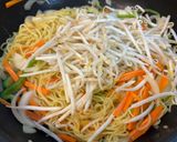 ぼんじり入り塩焼きそば。作り方4写真