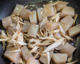 簡単★ごぼうとこんにゃくの鶏ガラ炒め作り方3写真