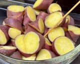 さつま芋とやわらか鶏ももの甘辛煮♪作り方3写真