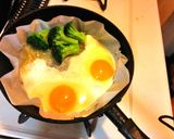白だしで蒸し焼き❀料亭風目玉焼き（丼）♪作り方3写真