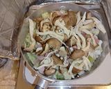 白菜ベーコンきのこ卵の生姜コンソメスープ作り方1写真