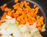 ニンジン＆玉ねぎ●野菜玉子チャーハン作り方1写真
