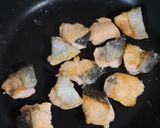 鮭とキャベツのにんにく味噌バター炒め作り方3写真