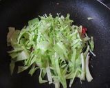 カップめんのスープでお好み焼き作り方3写真