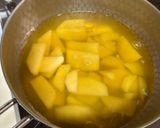 たっぷり玉ねぎとじゃがいもと卵の味噌汁作り方3写真