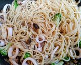 簡単昼食・夕飯！イカ茸ブロッコリーパスタ作り方6写真