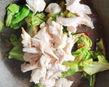 鶏胸肉とキャベツのピリ辛味噌丼作り方3写真