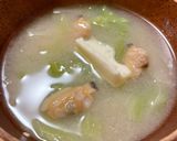 簡単！アサリとキャベツたっぷりバター風味お味噌汁作り方3写真