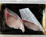 照りうま♪ぶりと玉ねぎのガリバタ炒め作り方1写真
