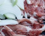 ポークチャップ(豚肉のケチャップ炒め)調味料3つ作り方1写真