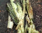 苦味★ラディッキオのマヨガーリック焼き作り方3写真
