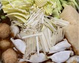 自作スープで節約！味噌バターコーン鍋　作り方3写真