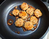 蓮根と榎の鶏団子and蓮根乗せ焼き作り方30写真