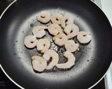 海老ベーコンピーマンのバター醬油炒め作り方2写真
