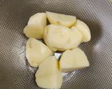 じゃがいもと鶏ひき肉の味噌炒め作り方1写真