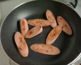 麗人の＊ソーセージをのせた目玉焼き作り方1写真