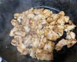 鶏肉とさつまいもの甘辛炒め作り方3写真
