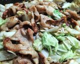 地中海風🌊生バジル香る🌿鶏皮と白菜の爆速ソテー🐓作り方3写真