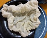 ライスペーパーを揚げて器に作り方1写真