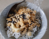 生姜入り♪揚げ玉とごま塩のおにぎり作り方1写真