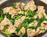 簡単夏バテ防止！豚バラとニラおつまみにも作り方3写真