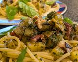 蛸とじゃが芋が乗った🍝太麺バジリコスパゲッティ作り方3写真