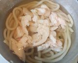 春菊と鶏むね肉の簡単白だしうどん作り方4写真