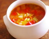 野菜とベーコンのトマトコンソメスープ作り方7写真
