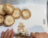 肉厚しいたけの塩麹肉詰め作り方1写真