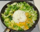 ご飯1杯が大変身!ソース香るキャベツ炒飯作り方3写真