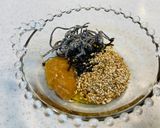 豆苗とカニカマの梅和風サラダ作り方1写真