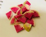 紅芯大根とアボカドのツナマヨ和え作り方1写真