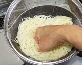 トマトジュースで簡単トマトもずくそうめん作り方1写真