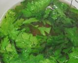 旬を味わう♪春菊のかき玉みそ汁作り方3写真