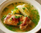 鶏とじゃがいも、どっさりパセリのスープ作り方8写真
