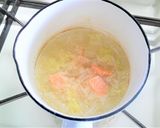 【離乳食後期以降】冬野菜と鮭の味噌汁作り方3写真
