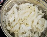 名古屋駅前風！ゆできしめんで具だくさん肉きしめん作り方4写真
