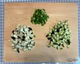 苦手でも食べやすい！夏野菜のハンバーグ☆作り方1写真