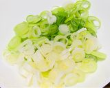 お昼ご飯にも!香ばしくてパラパラ炒飯♡鮭と卵ねぎ作り方1写真