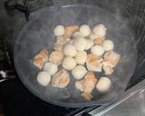 冷凍里芋と鶏もも肉の煮物作り方2写真