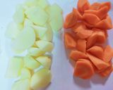 【ﾎｸﾎｸ時短】懐かしの味！定番肉じゃが作り方1写真
