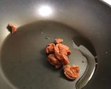 焦がし梅とナッツ、食感が魅力のパスタ作り方2写真