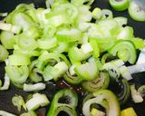 長ネギの青いところを使った玉子チャーハン作り方1写真