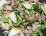 豚バラとかぶのにんにく醤油炒め作り方5写真