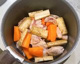 鶏もも肉とごぼうとにんじんの塩麹煮作り方5写真