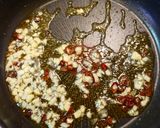 簡単☆しらすと卵黄のペペロンチーノ♩作り方5写真