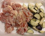 ★基本は大2★鶏肉とナスの炒めあえ作り方1写真